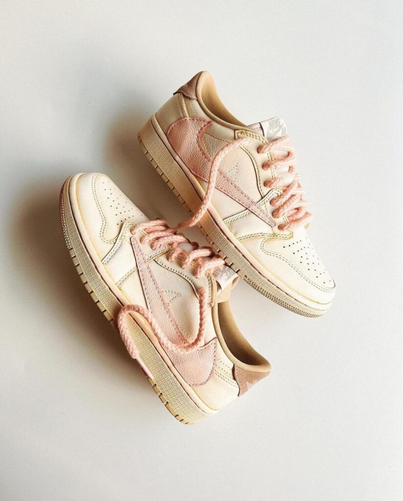 Travis Scott x Air Jordan 1 Low "Neapolitan" Pack