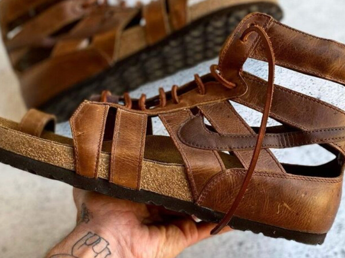 jordan sandals with strap