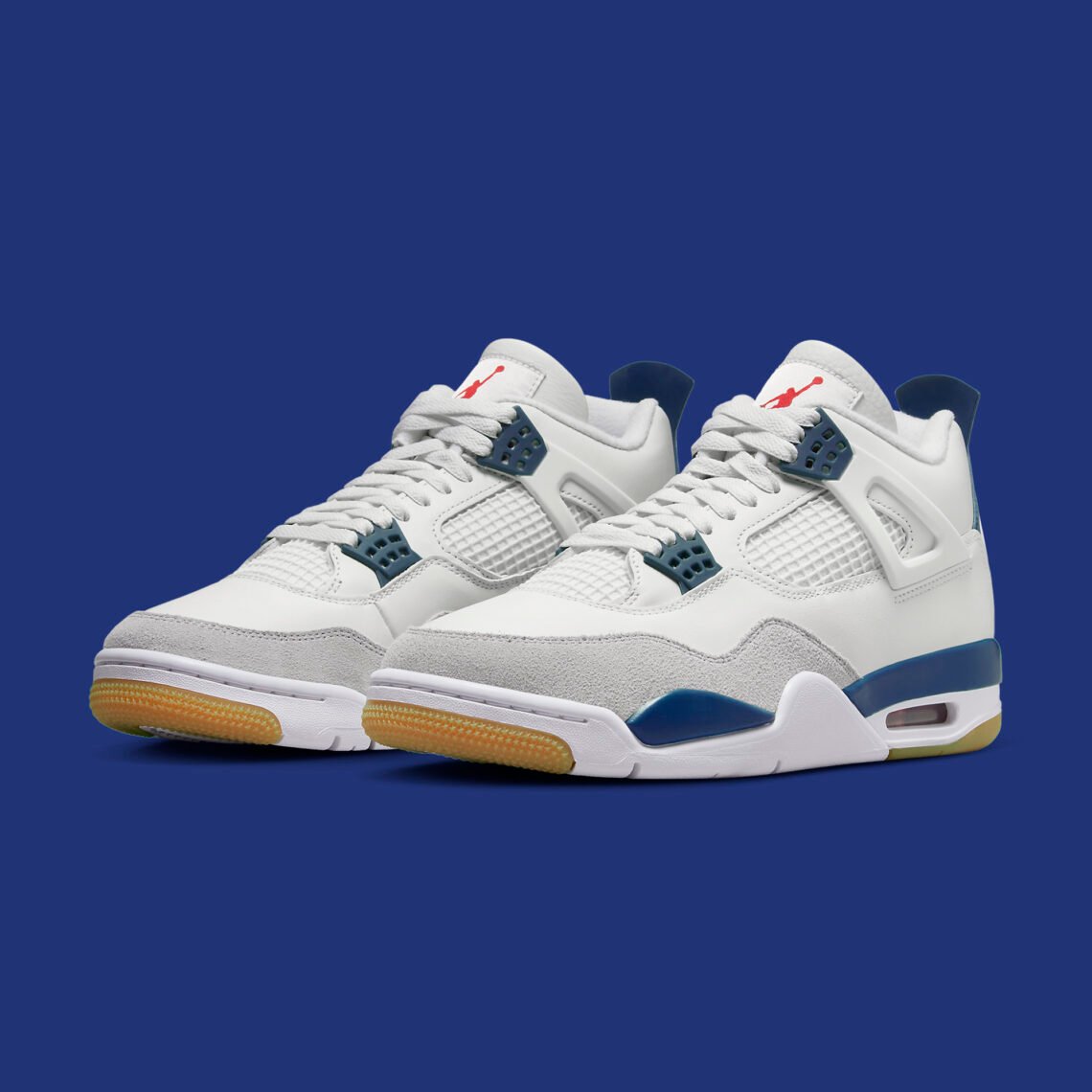 Nike SB x Air Jordan 4 Retro SP Summit White Navy 2025 DR5415-100