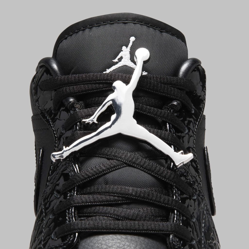 Air Jordan 1 Low "Black Croc" 