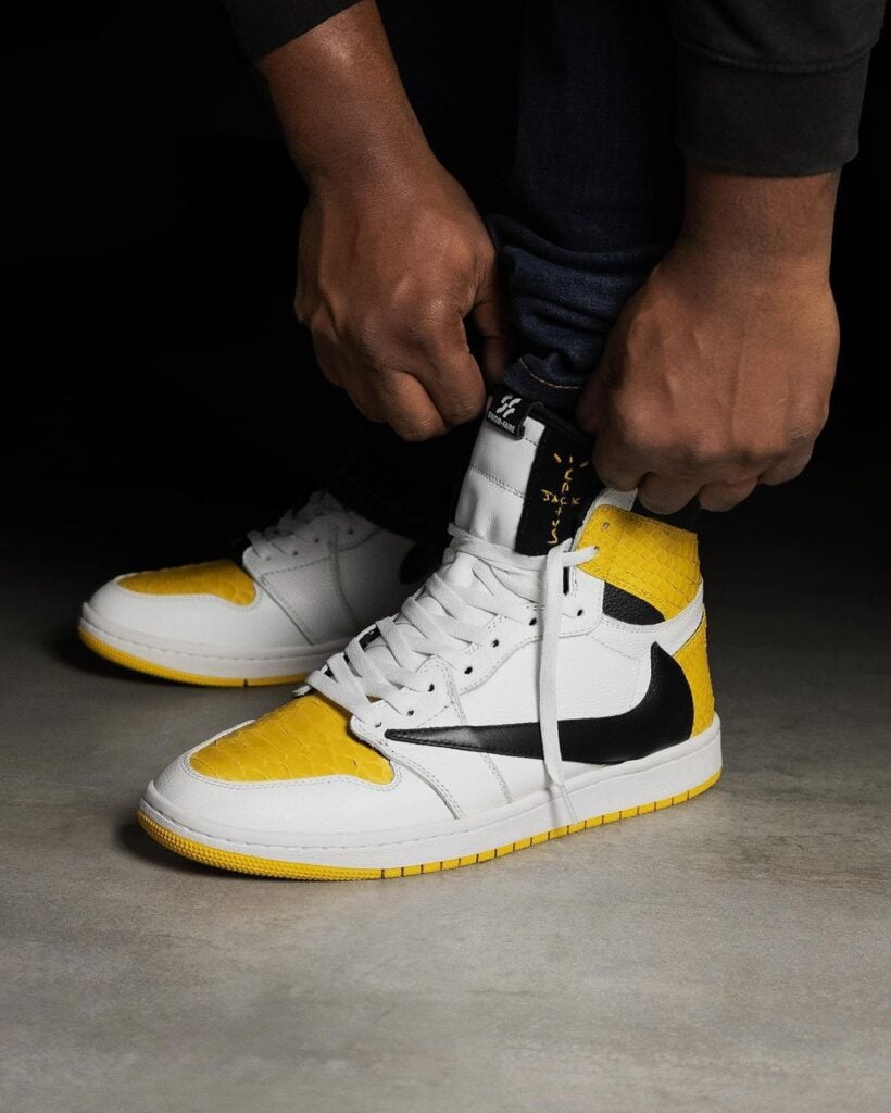 Travis Scott x Fragment Air Jordan 1 "Yellow"