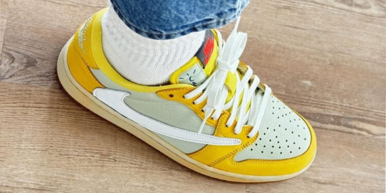 Canary Yellow Travis Scott x Air Jordan 1 Low