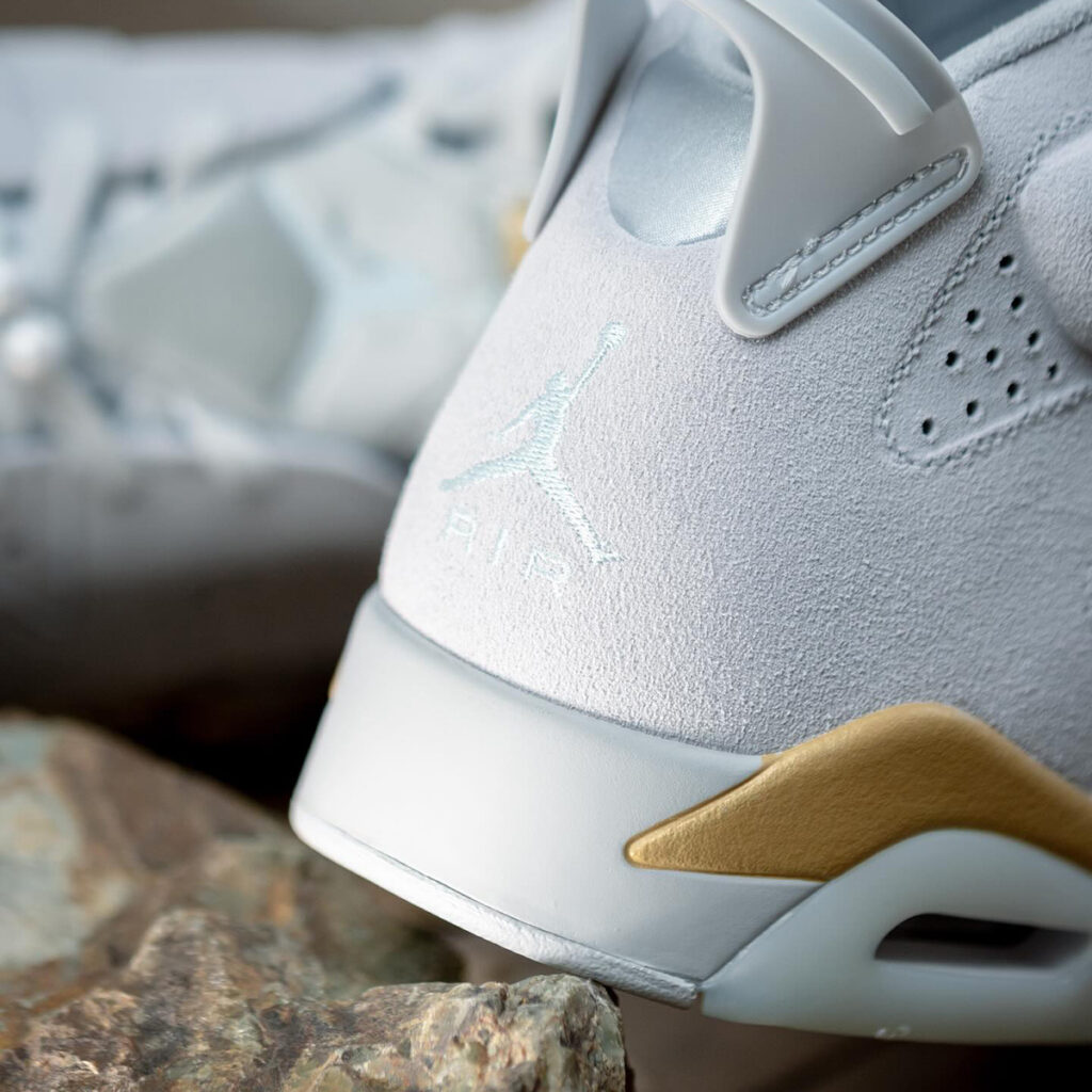 Air Jordan 6 "Pearls"