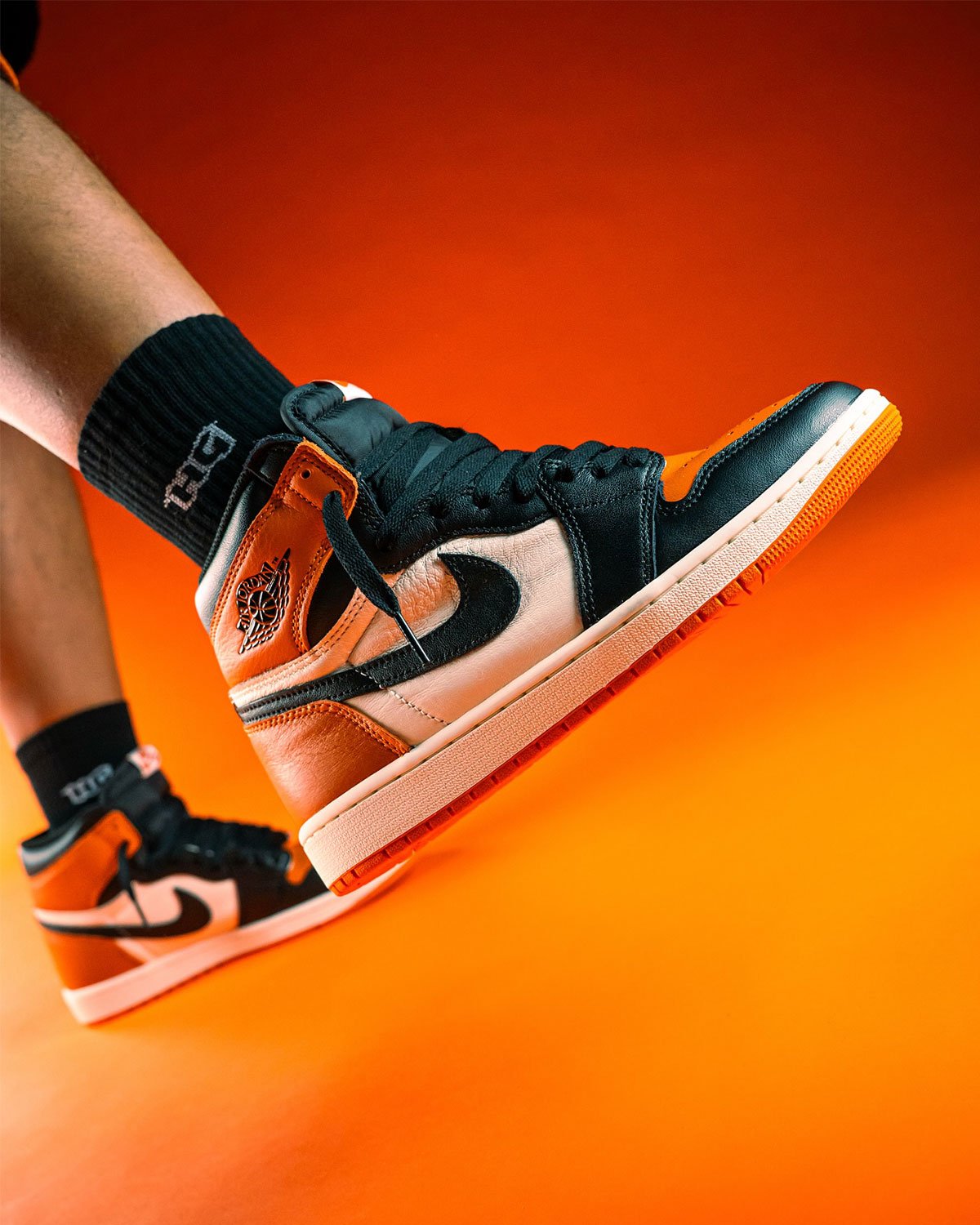 Air Jordan 1 High OG "Shattered Backboard"