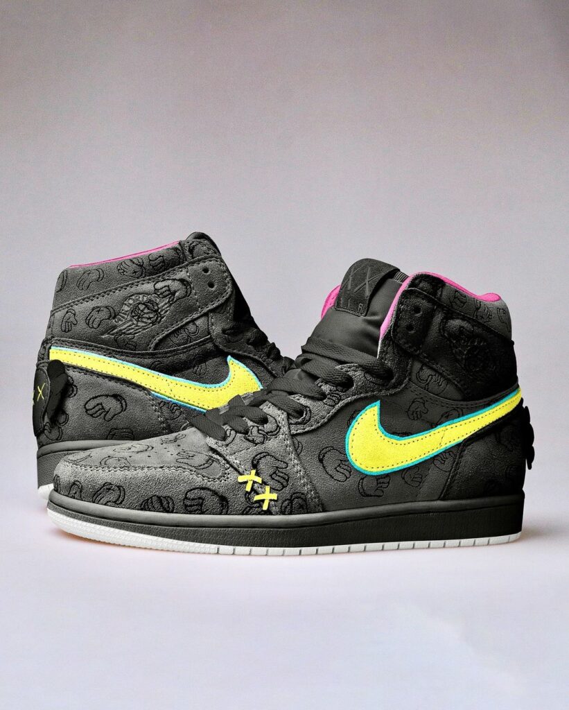 KAWS x Air Jordan 1 High