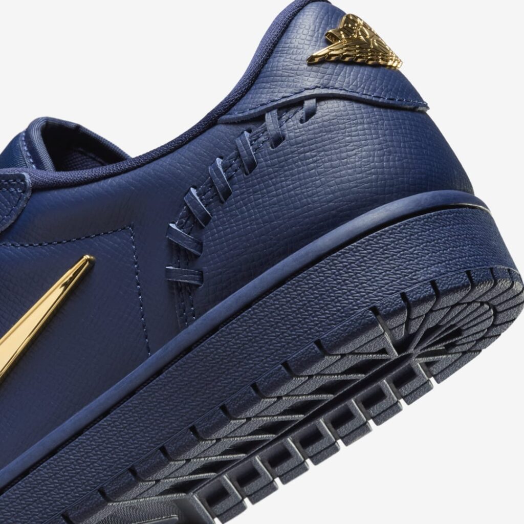 Air Jordan 1 Low Method of Make “Midnight Navy”