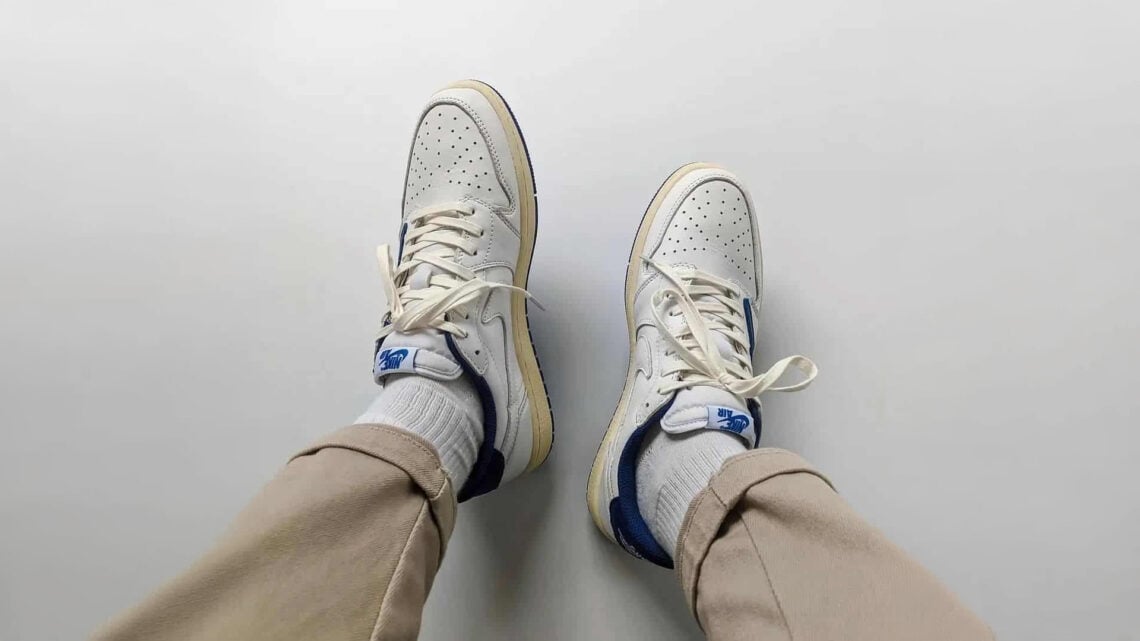 Fragment-Design-x-Travis-Scott-x-Air-Jordan-1-Low-SP 