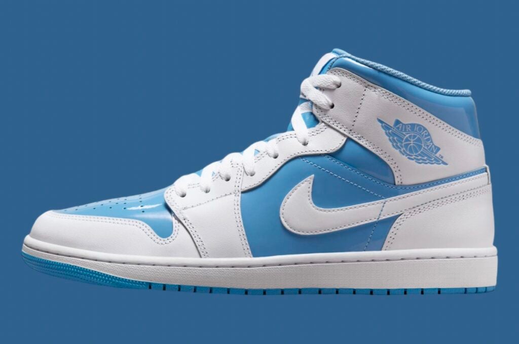 Air Jordan 1 Mid “Legend Blue”