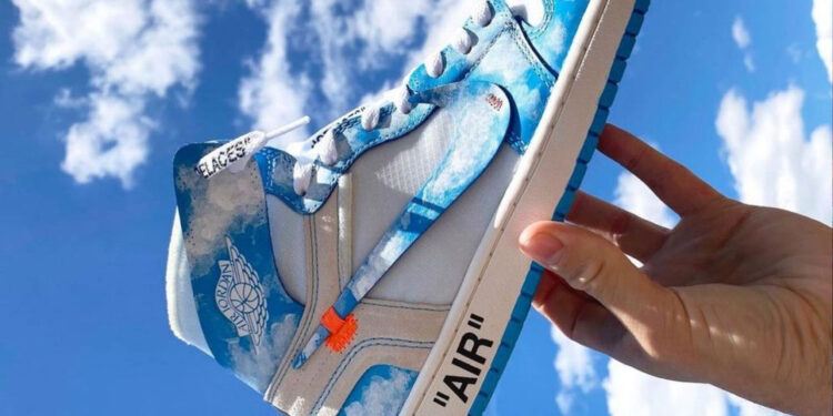 Off-White x Air Jordan 1 "Cloudy Sky"