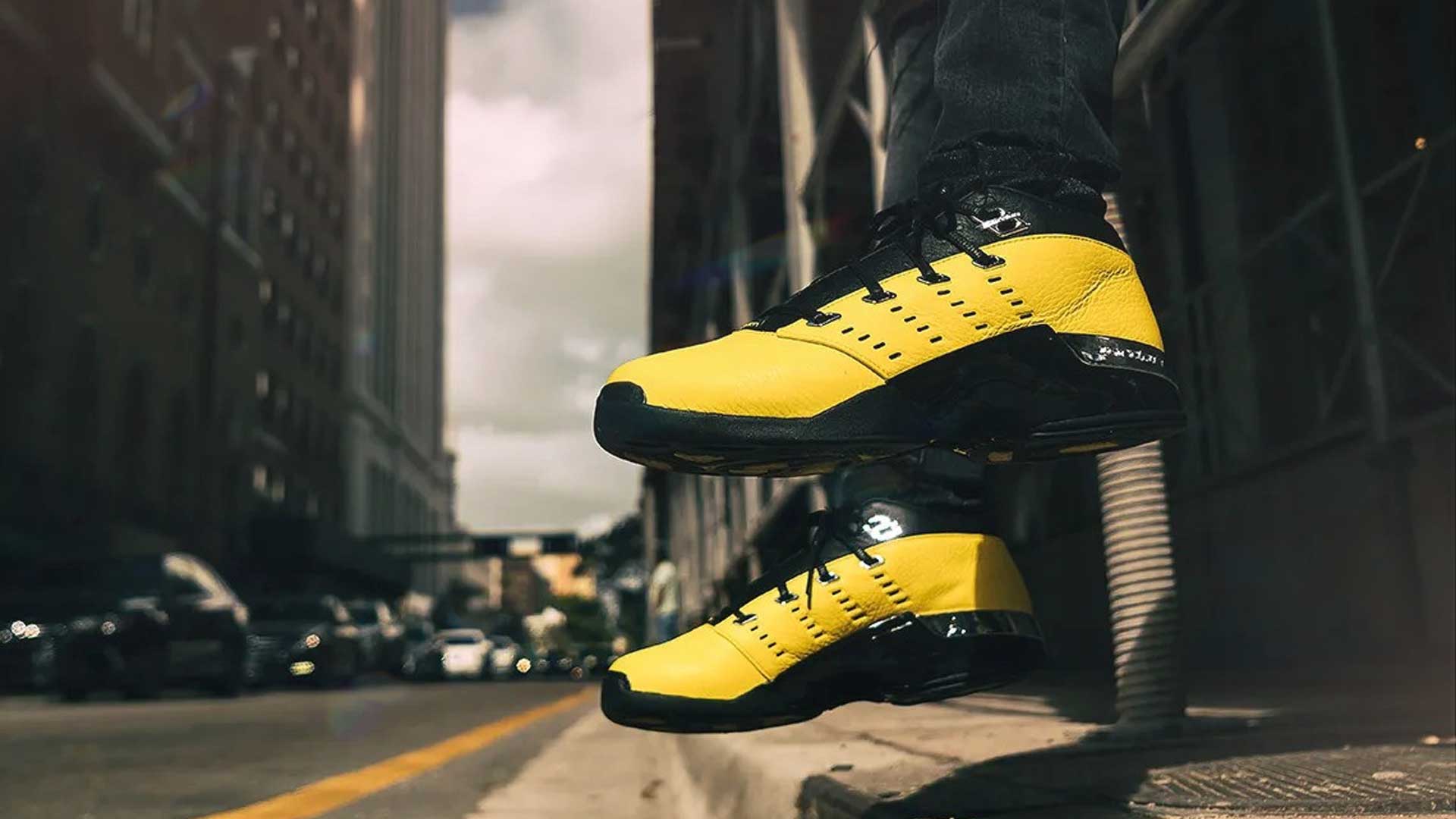 Air Jordan 17 OG Low “Lightning”