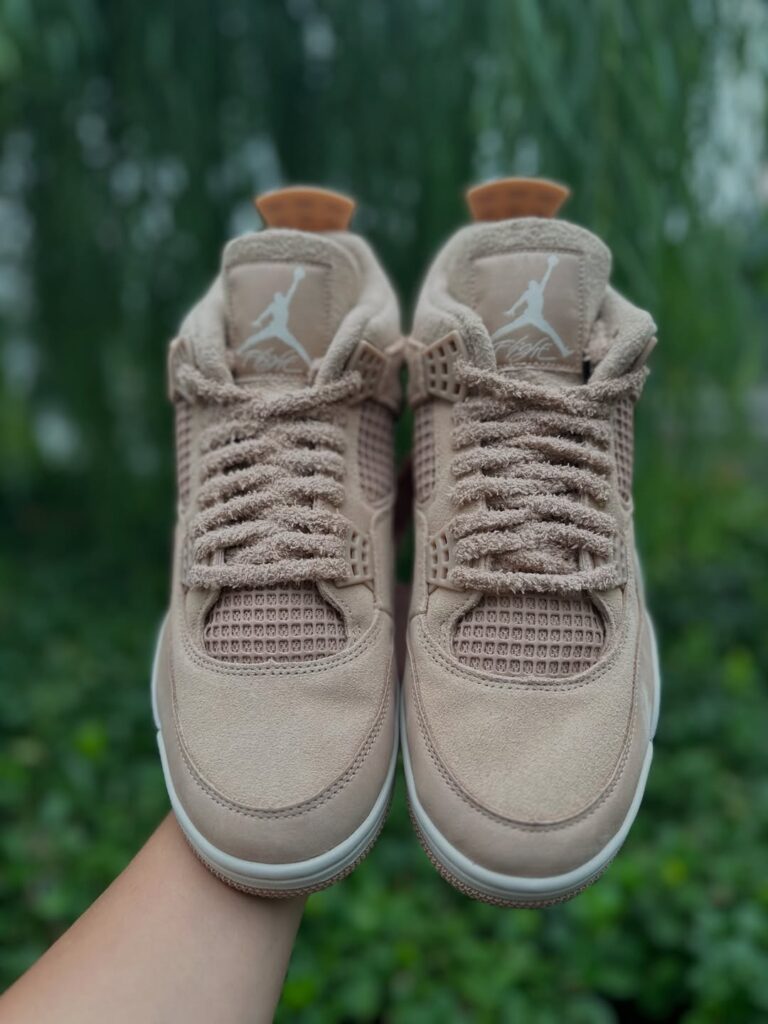 Air Jordan 4 "Cozy Girl"