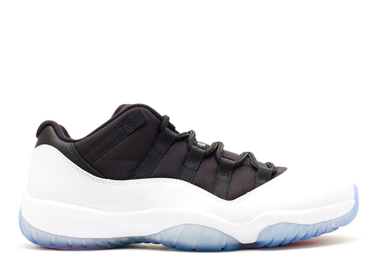 Air Jordan 11 Low "Tuxedo"