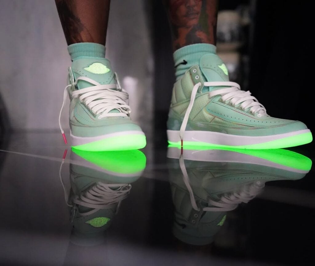 J Balvin x Jordan 2