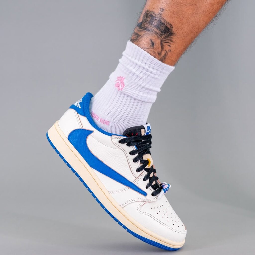 Fragment x Travis Scott x Air Jordan 1 Low OG