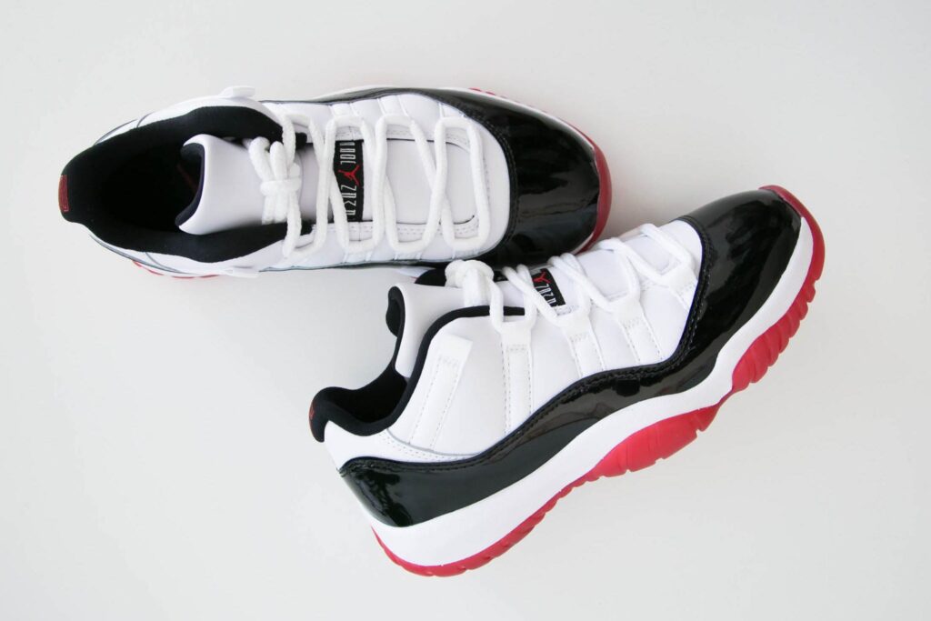 Air Jordan 11 "Concord Bred"