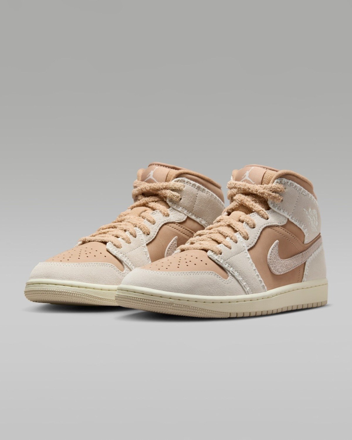 Air Jordan 1 Mid "Hemp"