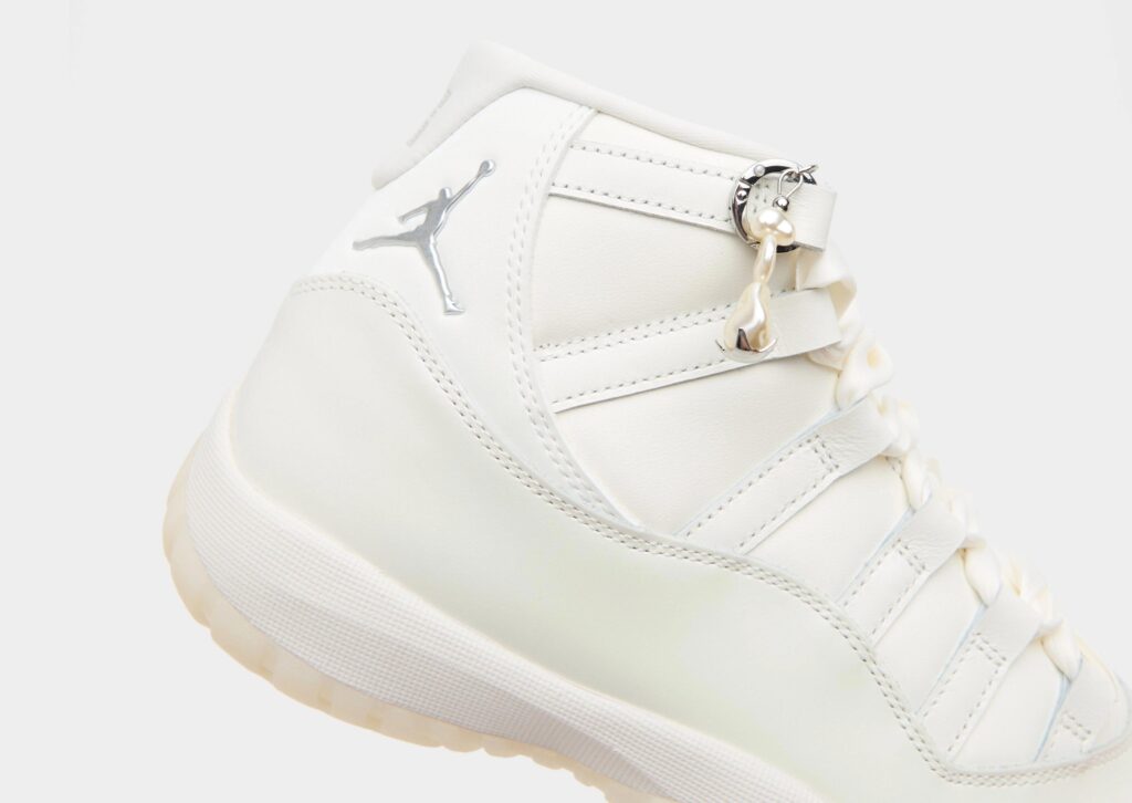 Air Jordan 11 "Grand Finale"