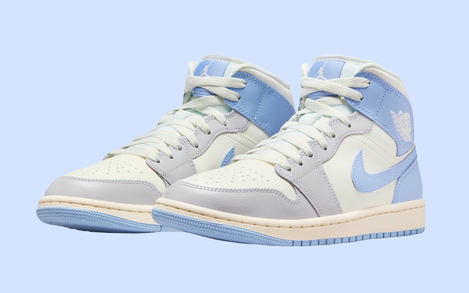 Air Jordan 1 Mid "Psychic Blue"