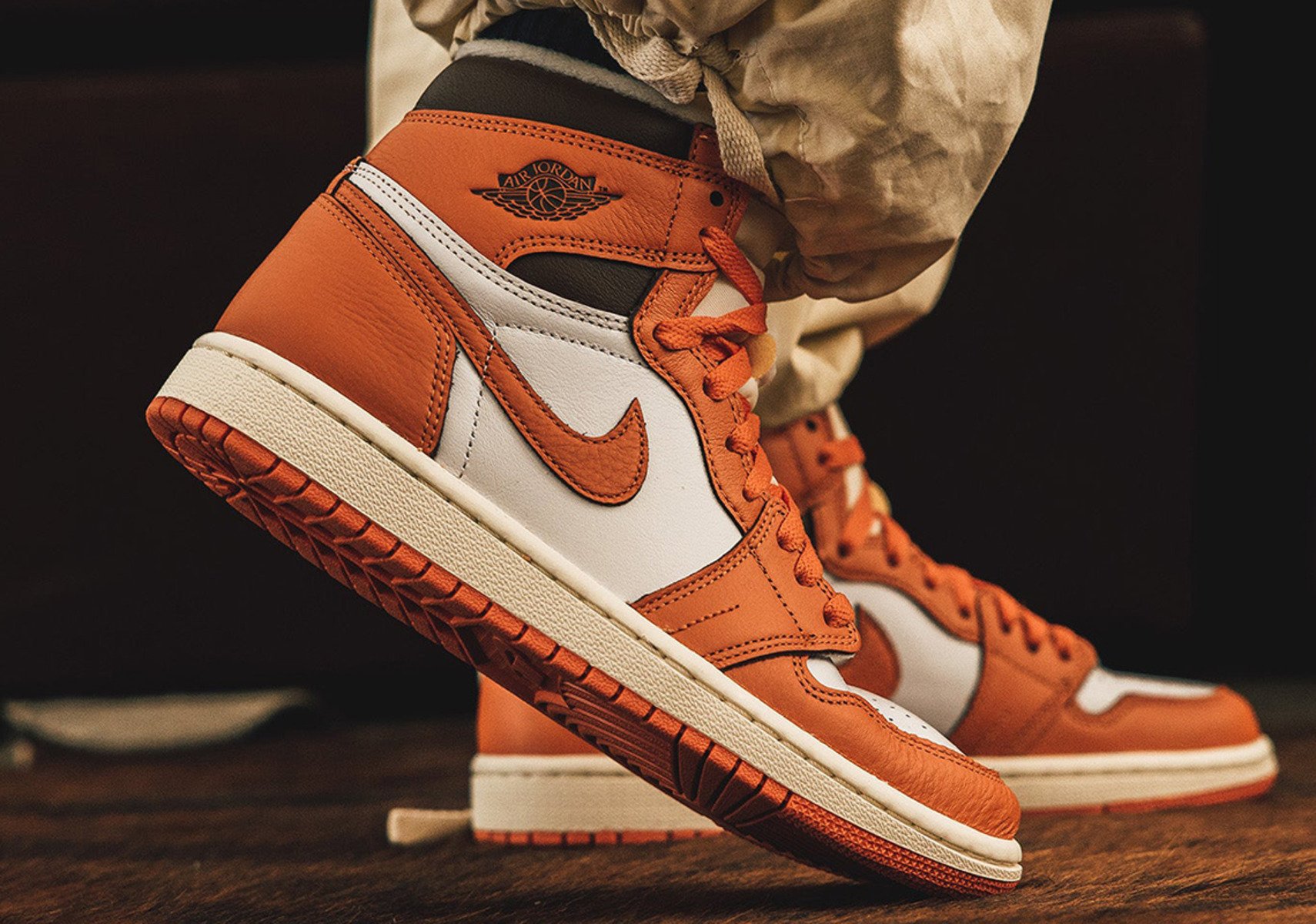 Air Jordan 1 High "Starfish"