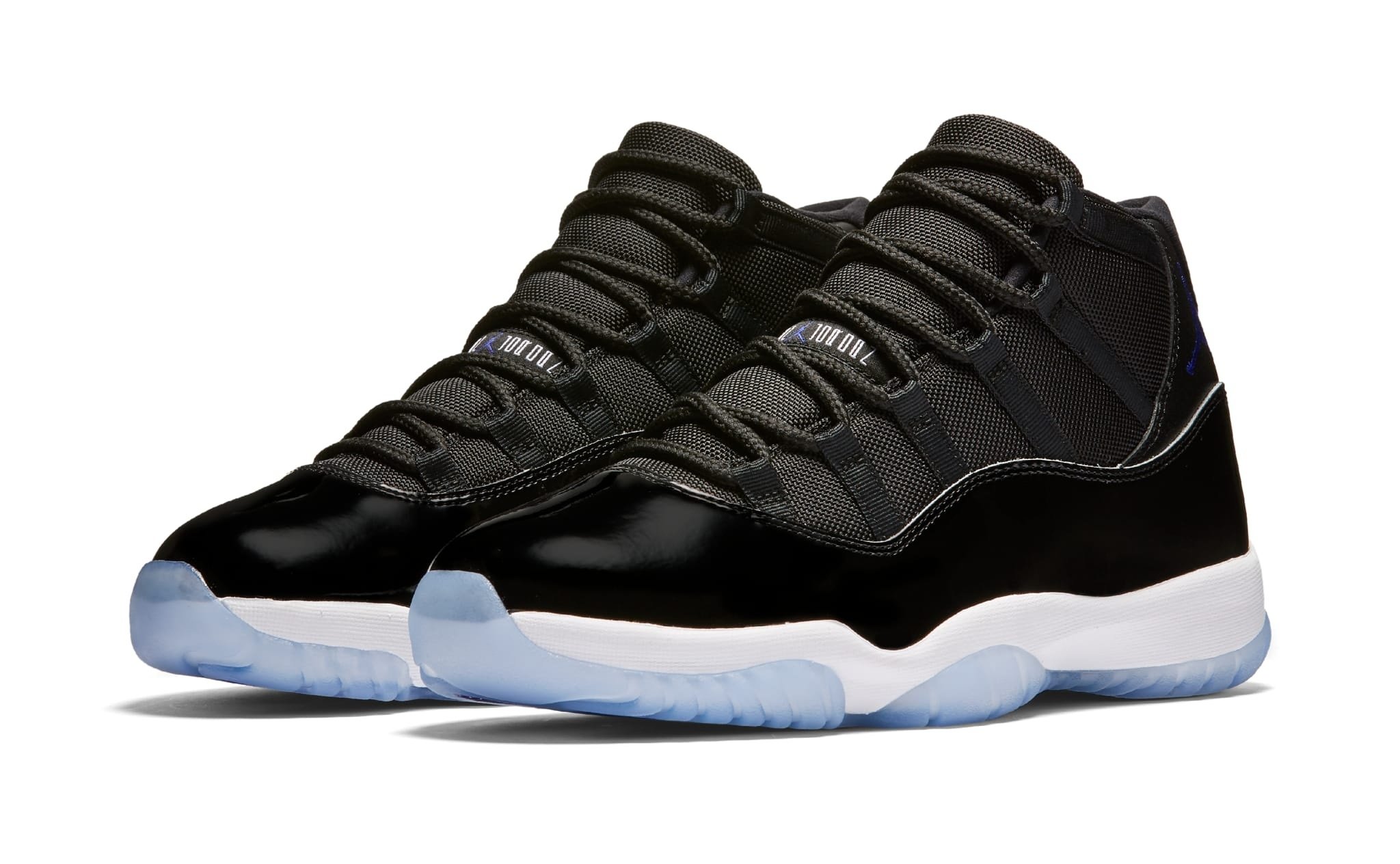 Air Jordan 11 "Space Jam"