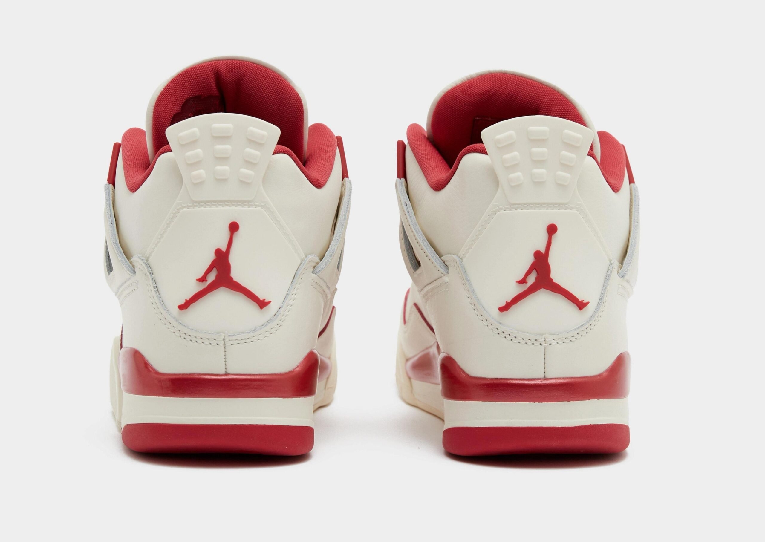 Air Jordan 4 "Valentine's Day"